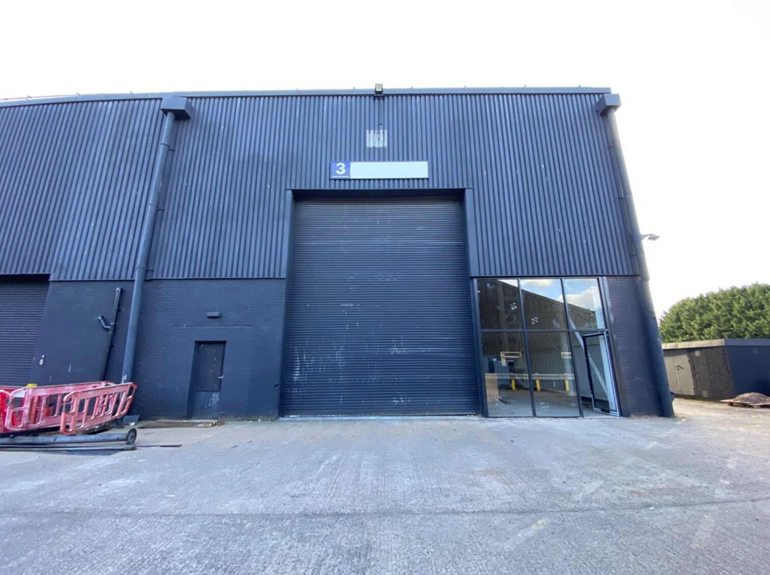 Bromyard Rd, Worcester to rent Building Photo- Image 1 of 4