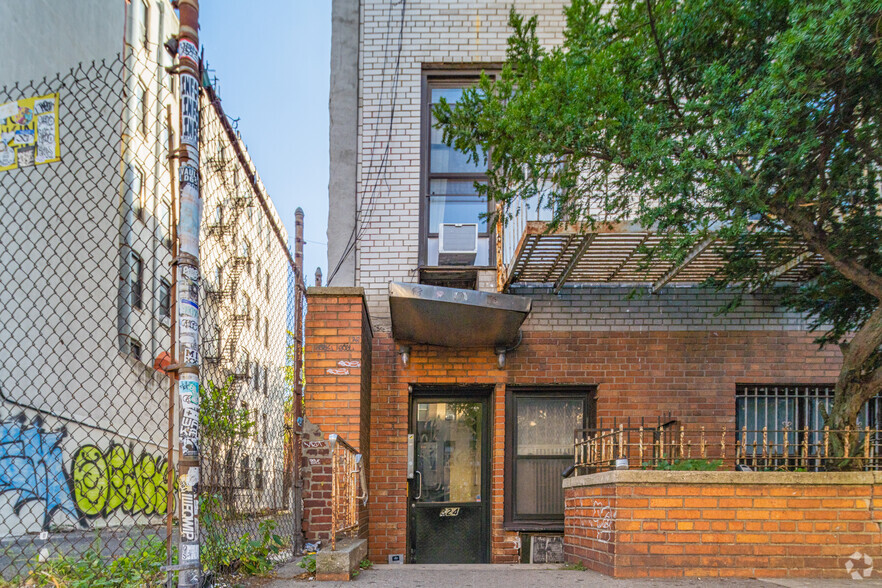 324 E 14th St, New York, NY for sale - Building Photo - Image 1 of 1