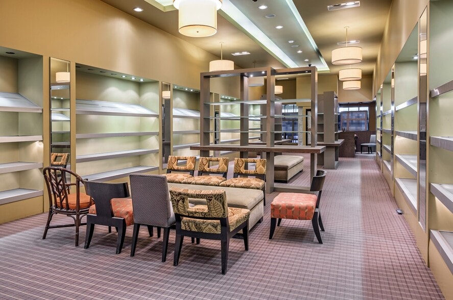 227 8th Ave SW, Calgary, AB to rent - Interior Photo - Image 3 of 3