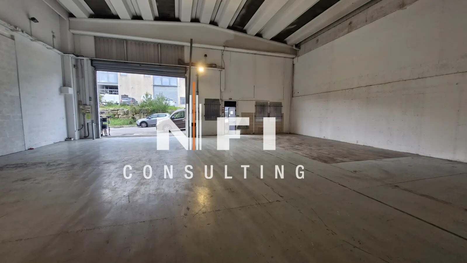 Light Industrial in Antibes to rent Interior Photo- Image 1 of 4