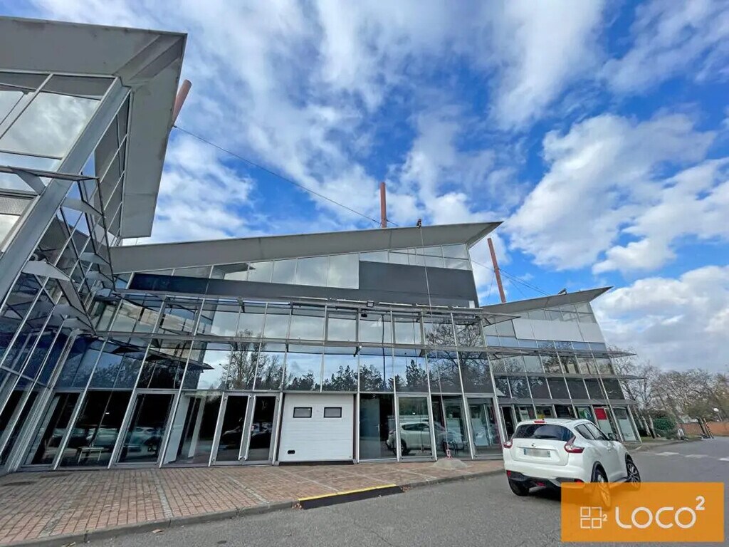 Location Local d'activités 387 m² - Photo 1