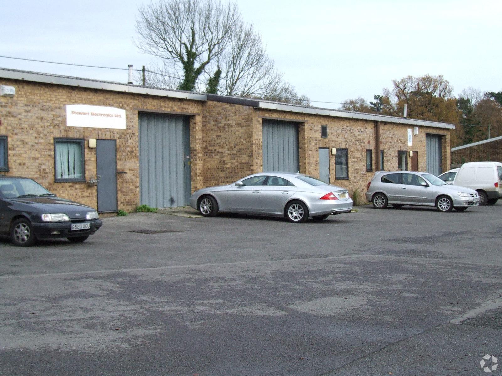 Brookers Rd, Billingshurst for sale Primary Photo- Image 1 of 1