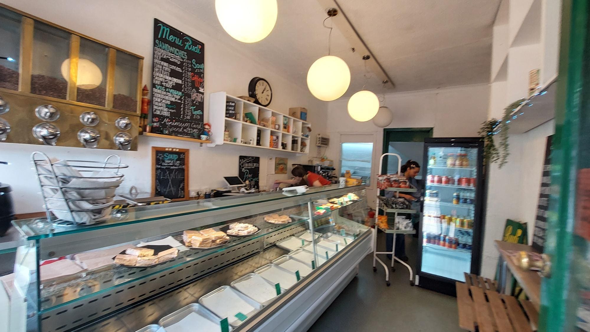 26-32 Forrest Rd, Edinburgh to rent Interior Photo- Image 1 of 3