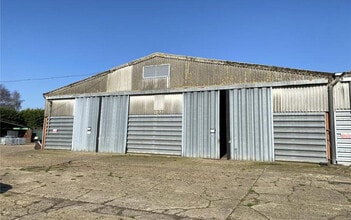 Newton, Kettering to rent Building Photo- Image 2 of 3
