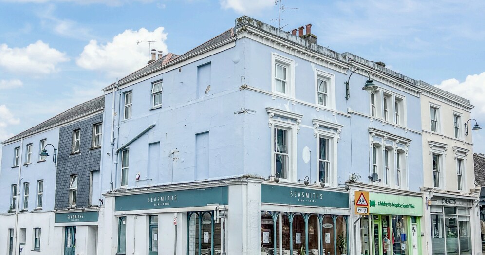 10 Molesworth St, Wadebridge for sale Primary Photo- Image 1 of 2