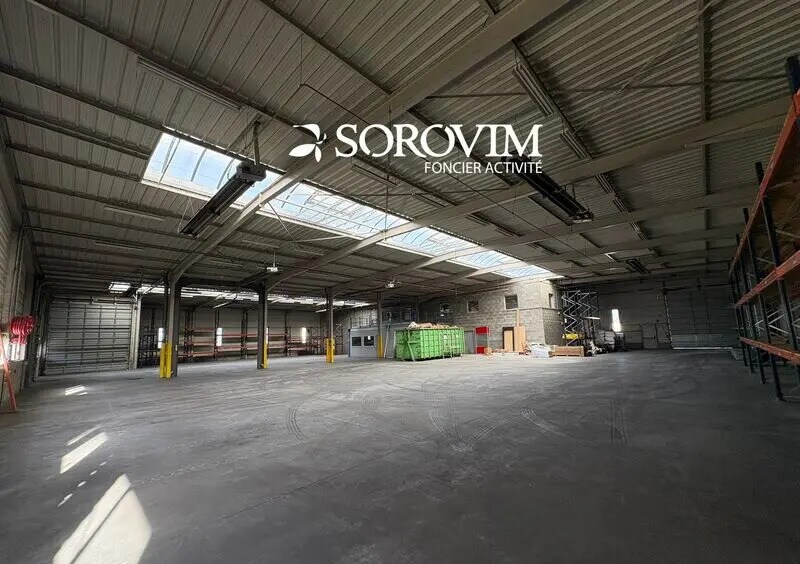 Office in Genas to rent - Interior Photo - Image 3 of 10