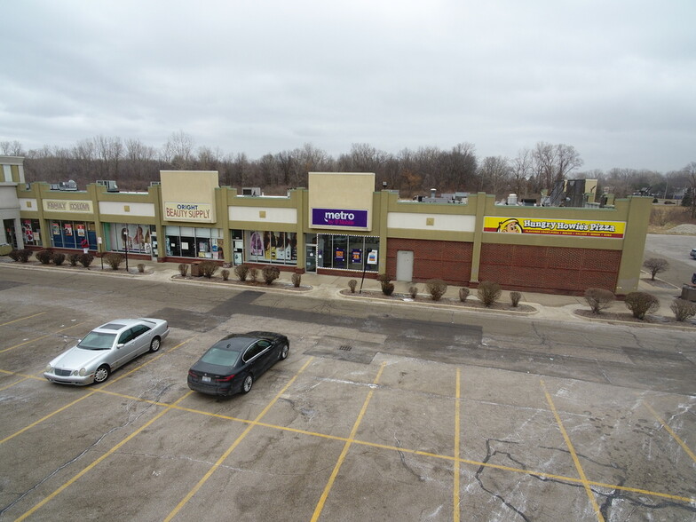 Inkster Rd, Taylor, MI for rent - Building Photo - Image 3 of 4