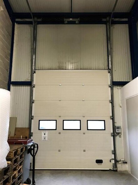 Industrial in Escalquens to rent - Interior Photo - Image 2 of 4