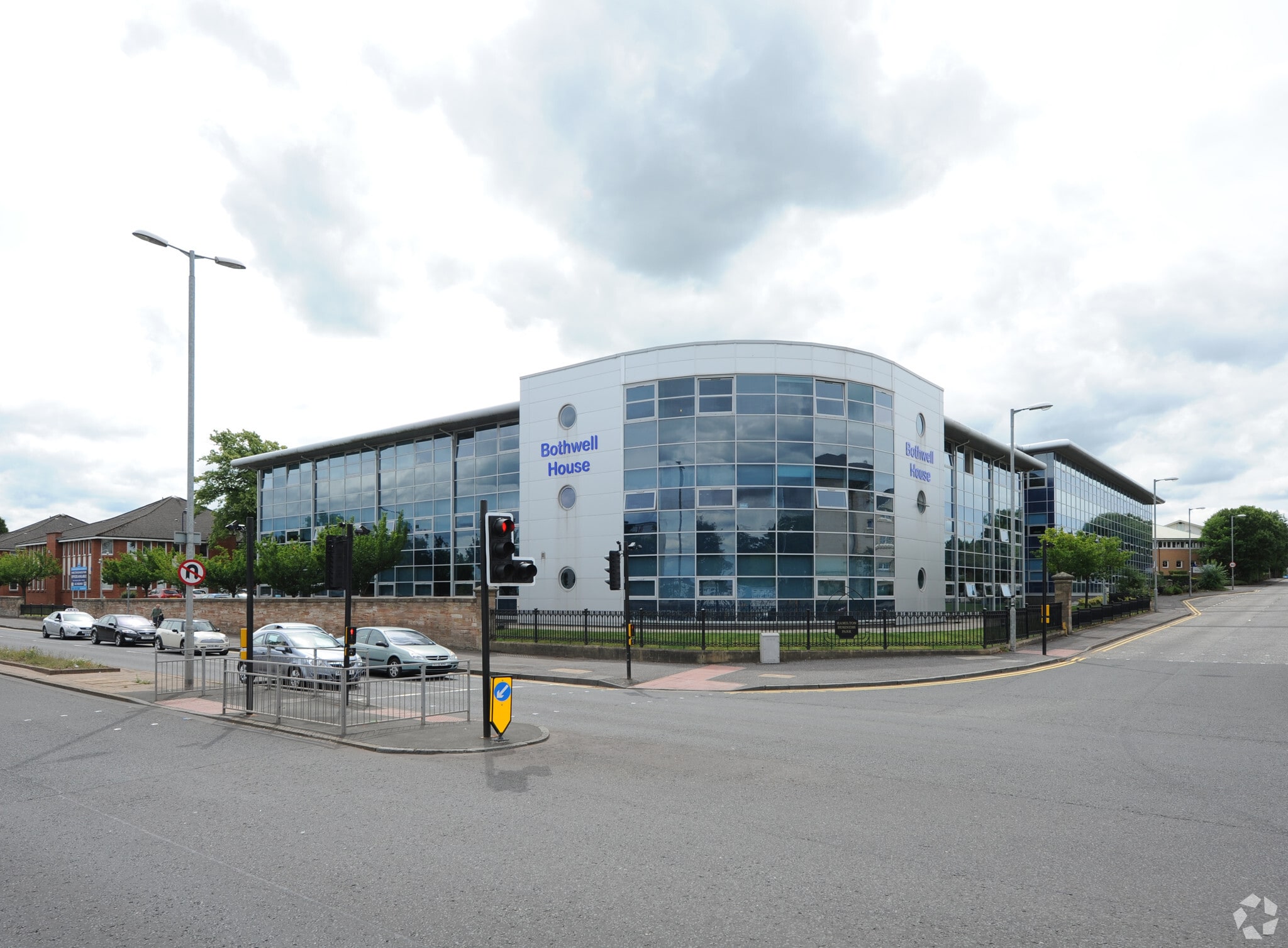 Bothwell Rd, Hamilton to rent Primary Photo- Image 1 of 5