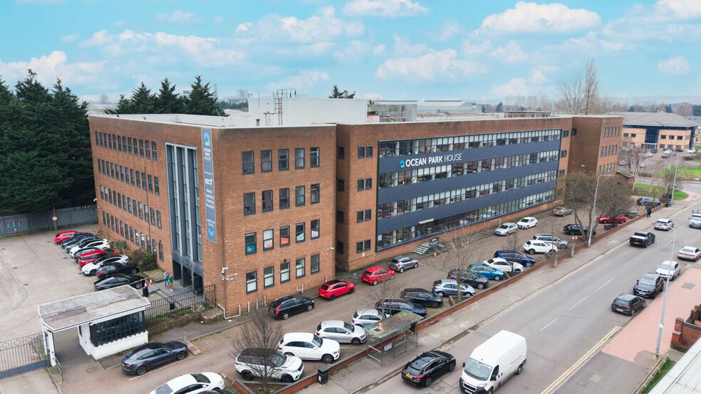 East Tyndall St, Cardiff for sale - Primary Photo - Image 1 of 13