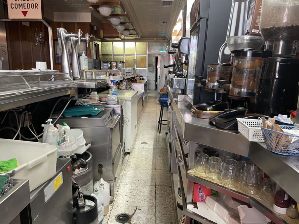 Retail in Madrid, Madrid to rent Interior Photo- Image 1 of 7