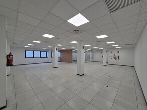 Office in Madrid, Madrid to rent Interior Photo- Image 1 of 7