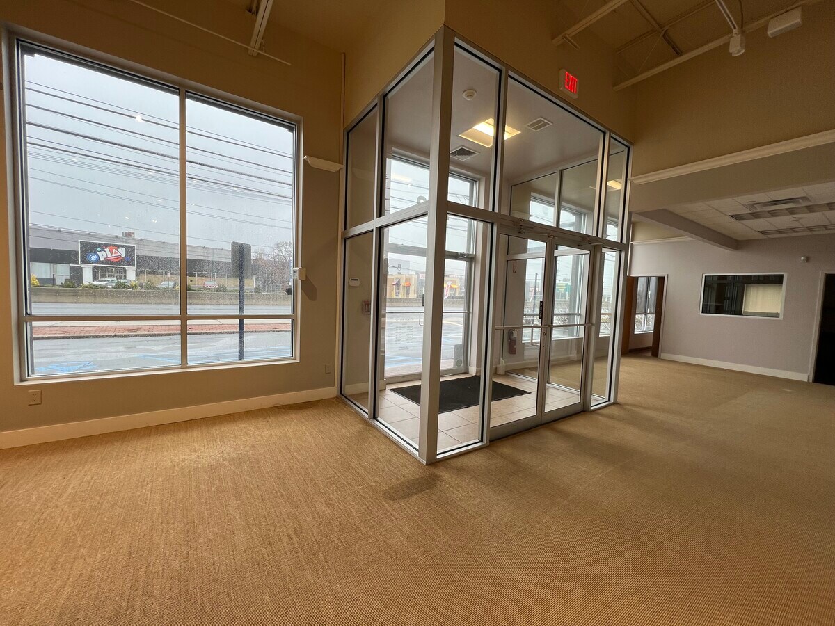 242 Route 110, Farmingdale 11735 242 Broad Hollow Road , Farmimgdale