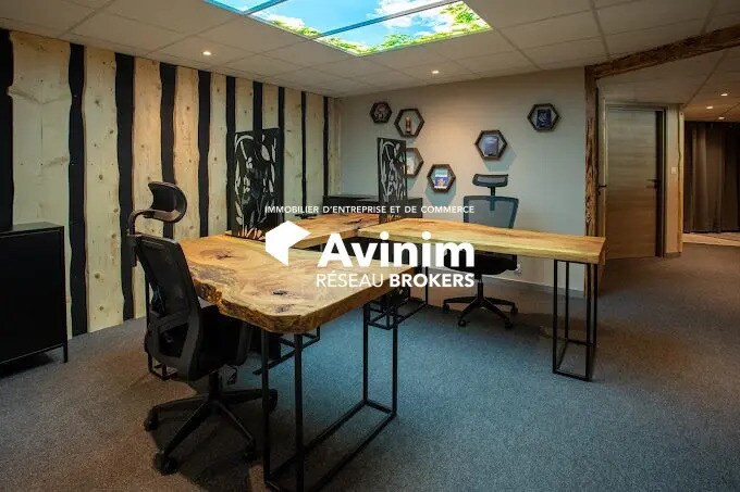 Retail in Grésy-sur-Aix for sale - Interior Photo - Image 1 of 8