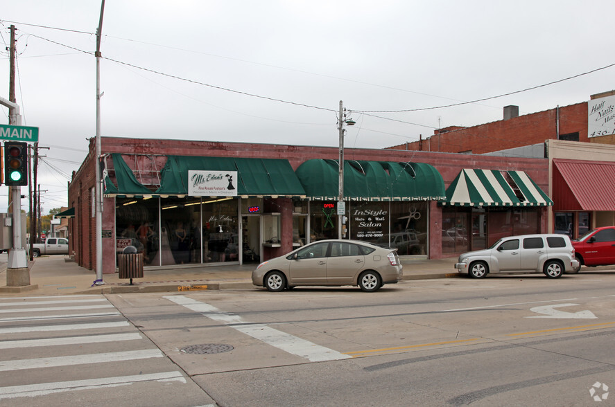 200-204 E Main St, Ada, OK for rent - Primary Photo - Image 1 of 2