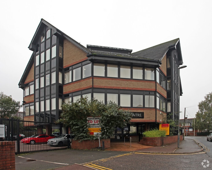 Desborough Rd, High Wycombe to rent - Building Photo - Image 3 of 4