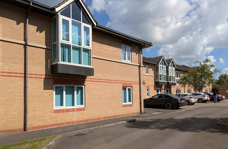 6-7 Faraday Rd, Guildford for sale - Building Photo - Image 2 of 8