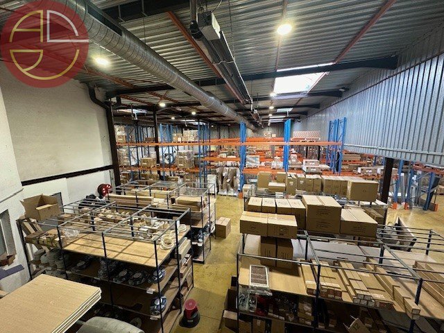 Industrial in Toulouse to rent - Interior Photo - Image 2 of 10
