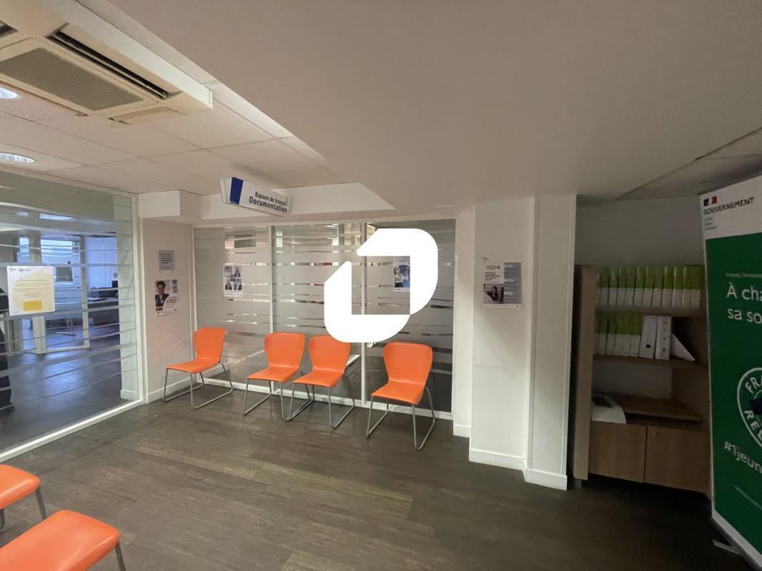 Office in Torcy for sale Building Photo- Image 1 of 10