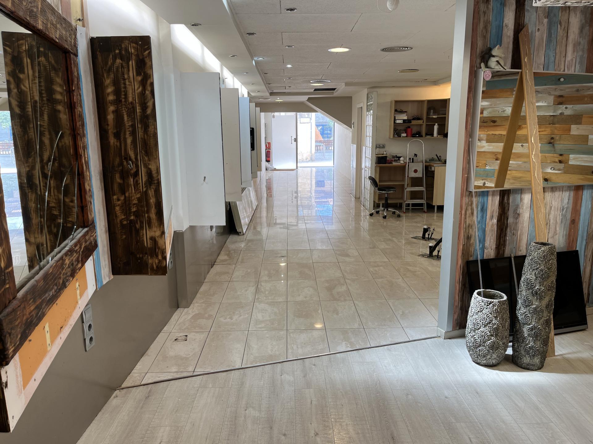 Retail in Esparreguera, Barcelona to rent Interior Photo- Image 1 of 9