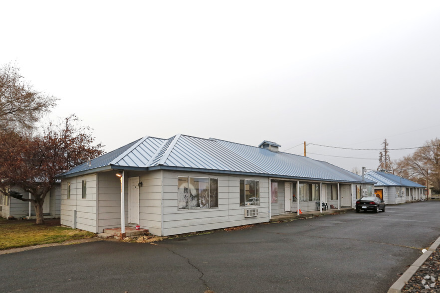 423 NW 6th St, Redmond, OR for sale - Primary Photo - Image 1 of 1