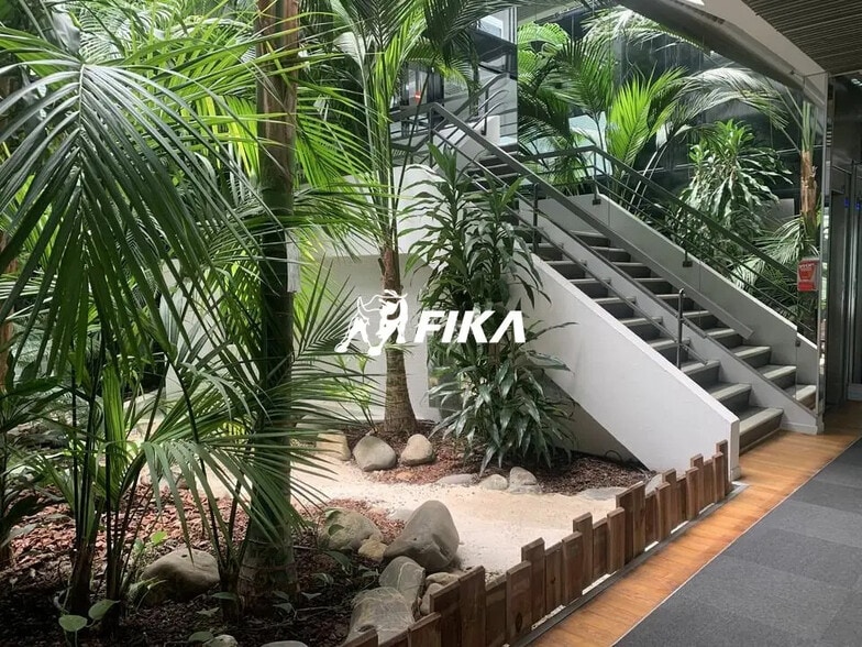 Office in Toulouse to rent - Building Photo - Image 2 of 7