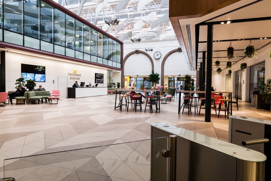 Tithebarn St, Liverpool to rent - Interior Photo - Image 3 of 17