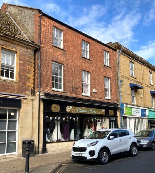 31 Princes St, Yeovil for sale - Primary Photo - Image 1 of 1