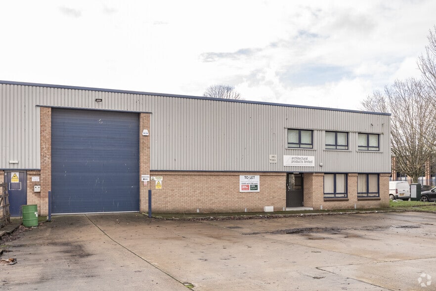 Alexandra Way, Ashchurch to rent - Building Photo - Image 3 of 3