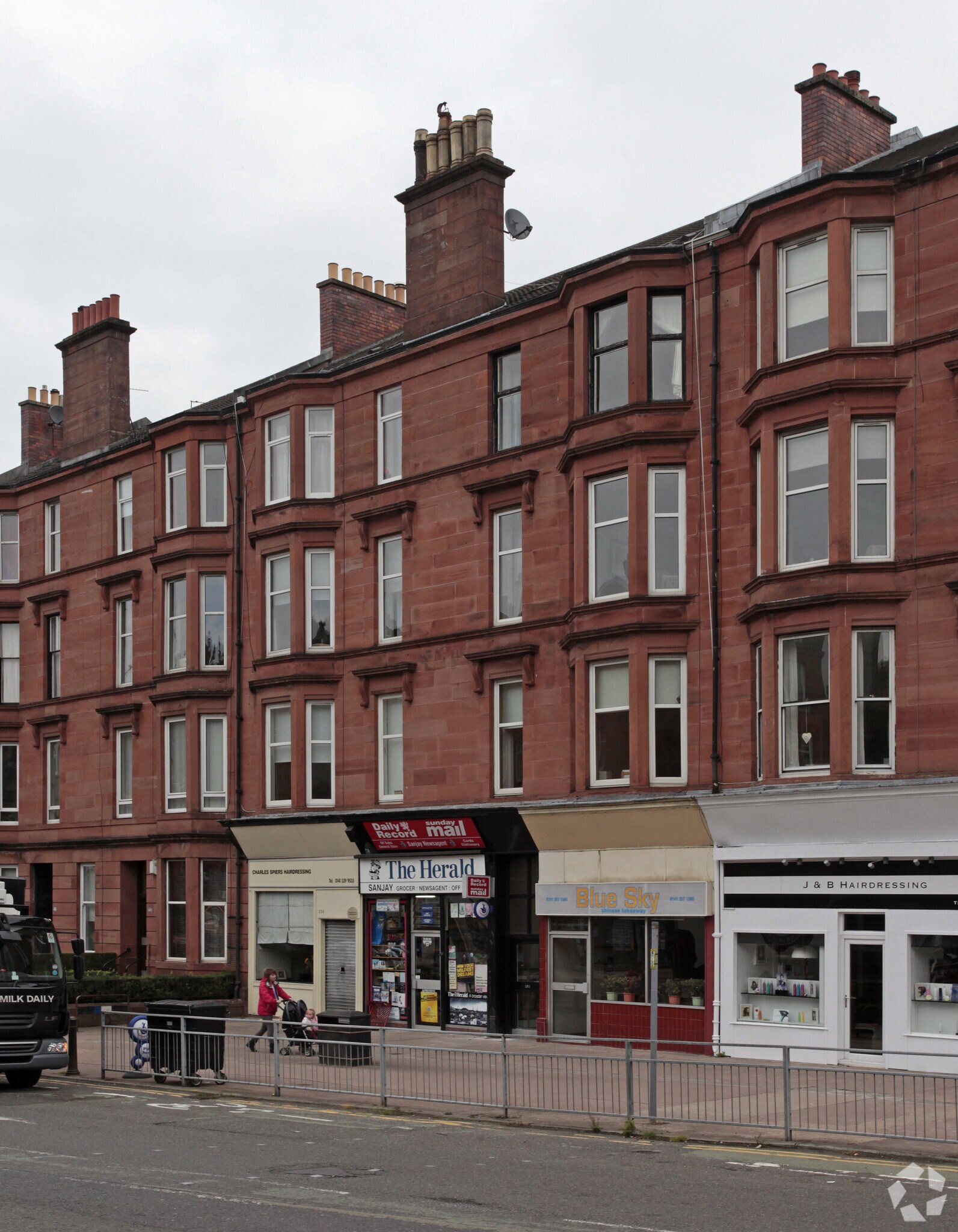 250-254 Crow Rd, Glasgow for sale Primary Photo- Image 1 of 1