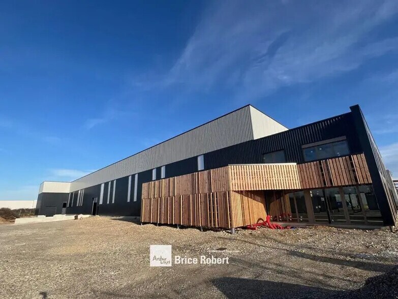 18 Rue Marcel Dassault, Genas for sale - Building Photo - Image 1 of 10