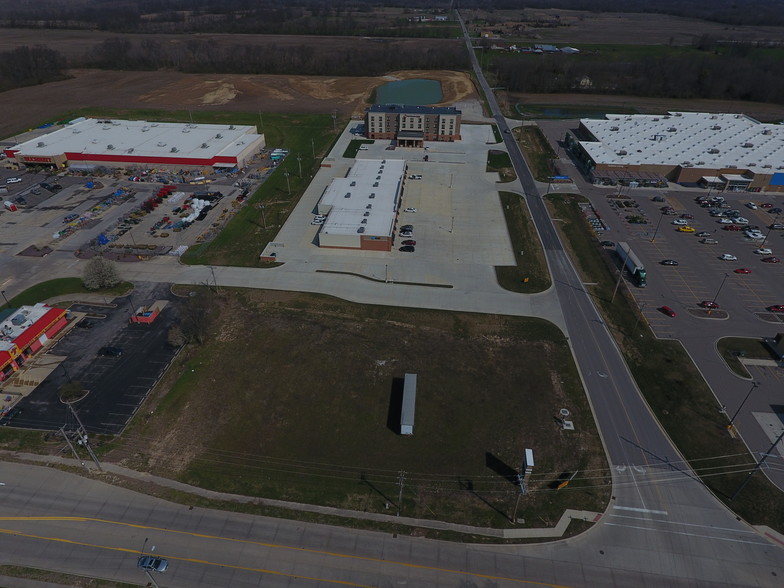 8071 Joliff Bridge Rd, Centralia, IL for rent - Aerial - Image 2 of 3