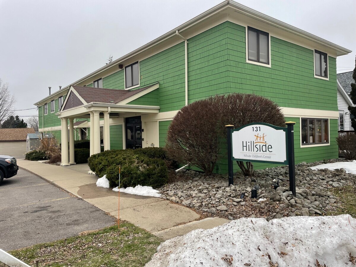 131 Orchard Park Rd, West Seneca 14224 UK