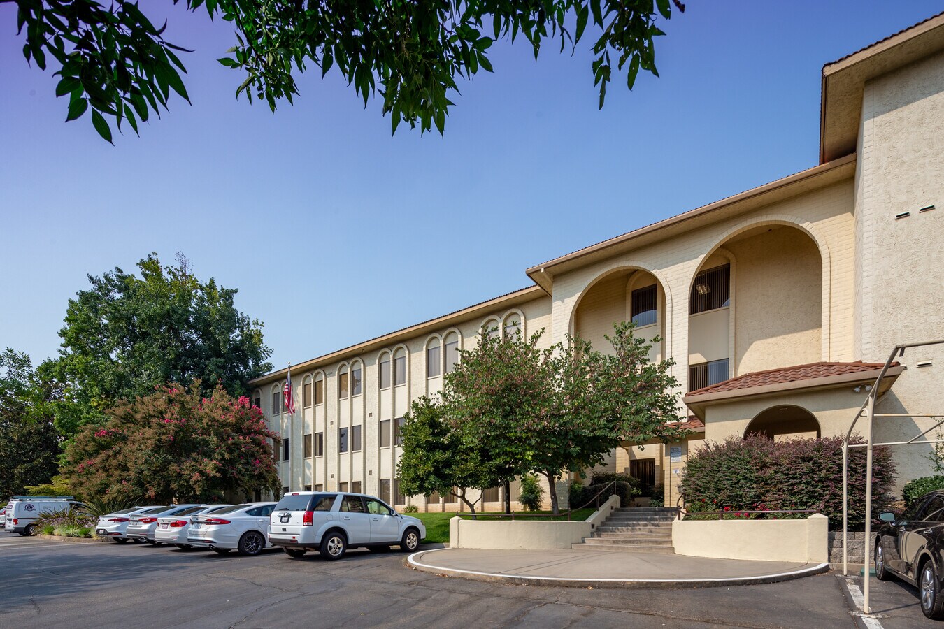 6060 Sunrise Vista Dr, Citrus Heights 95610 UK