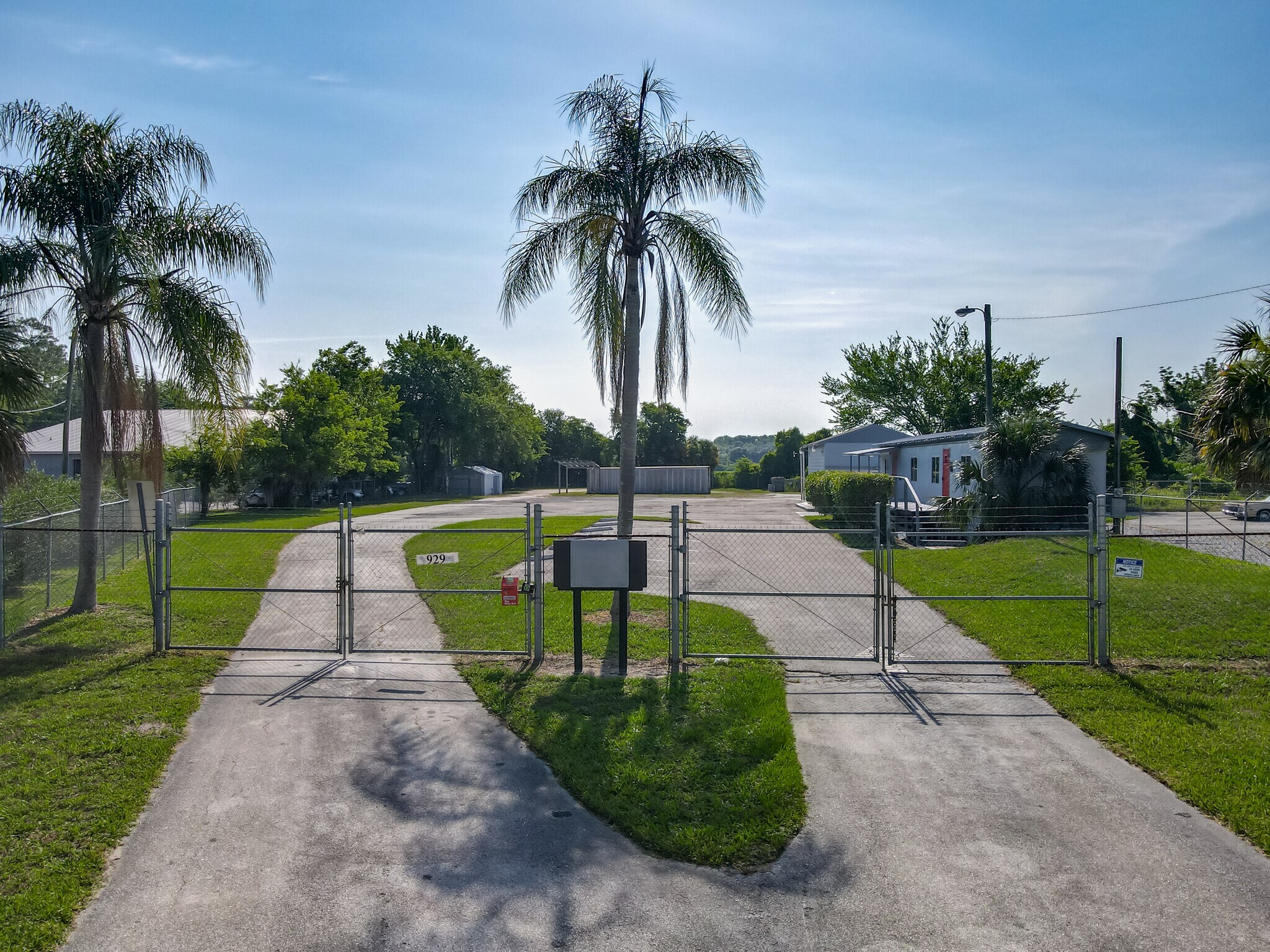 929 Eyrie Dr, Oviedo, FL for sale Primary Photo- Image 1 of 1
