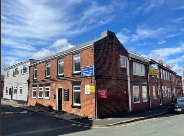 Chapel Ln, Warrington to rent - Building Photo - Image 3 of 4