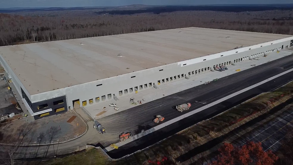 Route 940, Blakeslee, PA to rent - Building Photo - Image 3 of 5