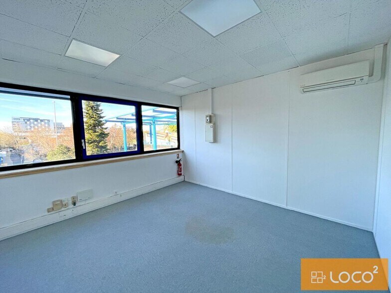 Office in Labège to rent - Building Photo - Image 2 of 11