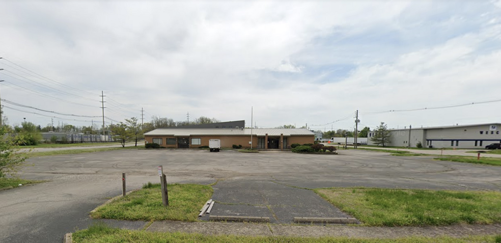 3410 Bashford Avenue Ct, Louisville, KY for rent - Building Photo - Image 2 of 9