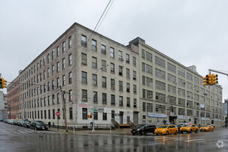 40-05 21st St, Long Island City, NY for sale Primary Photo- Image 1 of 1