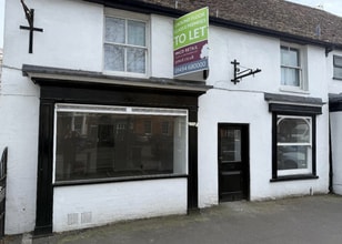 32 London End, Beaconsfield to rent Building Photo- Image 1 of 4