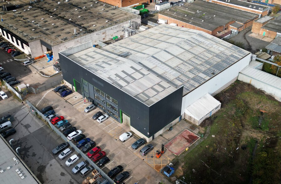 Herald Way, Coventry for sale - Primary Photo - Image 1 of 39