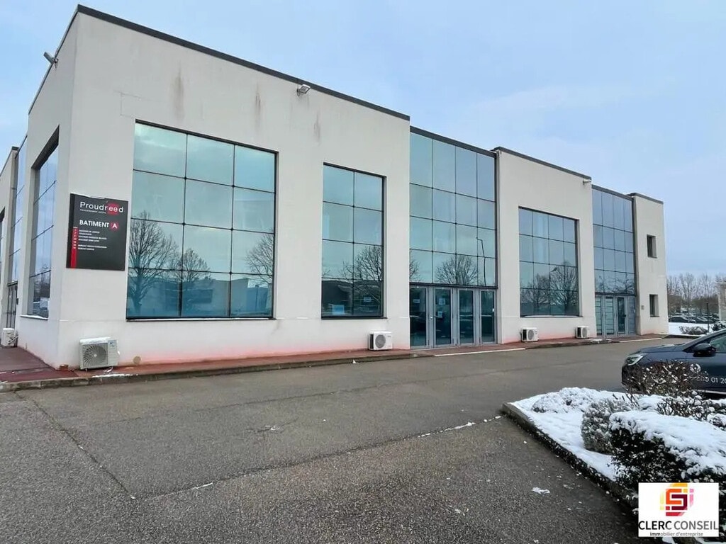 Location Bureaux 48 m² - Photo 1