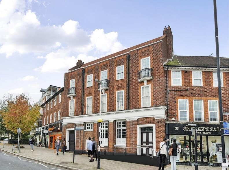 82-84 High St, Ruislip to rent - Building Photo - Image 1 of 1