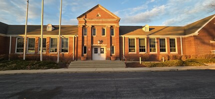 200 E North St, Crown Point, IN for rent Building Photo- Image 1 of 18