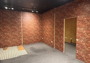 1-23 Market Pavement, Basildon to rent Interior Photo- Image 2 of 3