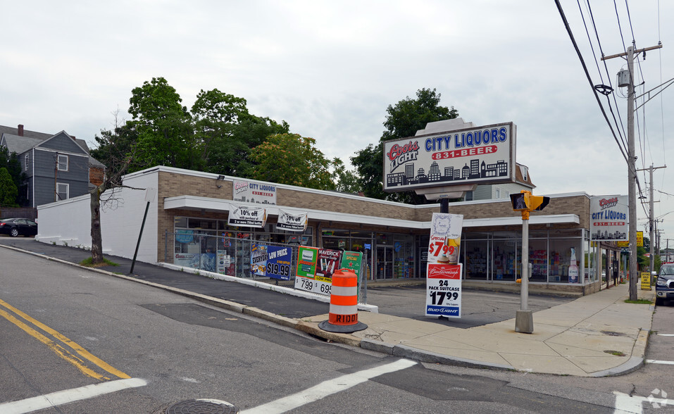 1281-1285 N Main St, Providence, RI for sale - Primary Photo - Image 1 of 1