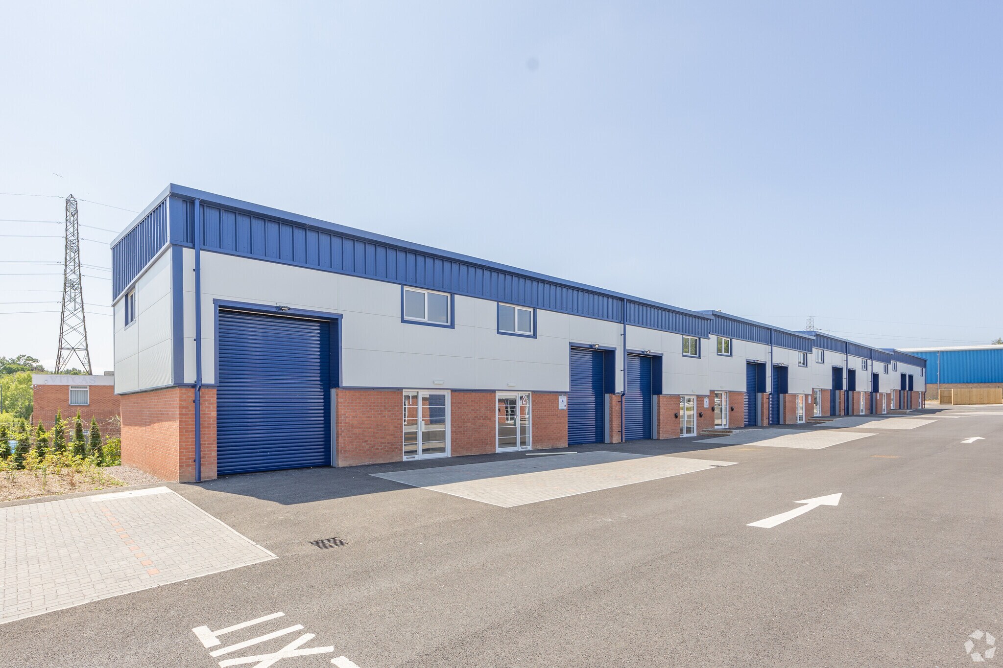 198-202 Broomhill Rd, Bristol to rent Building Photo- Image 1 of 8