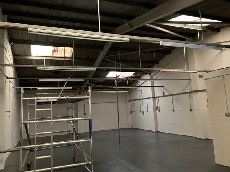 New Rock, Chilcompton to rent - Interior Photo - Image 2 of 2