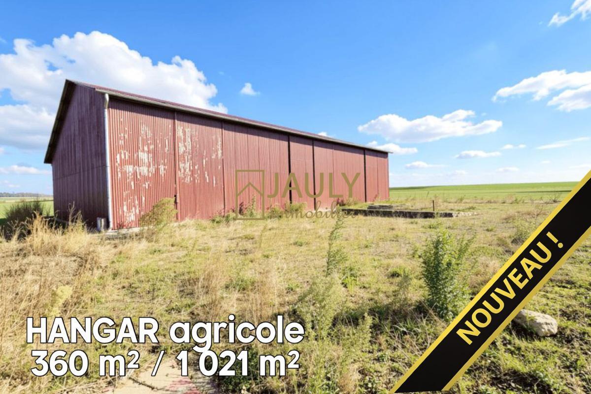 Industrial in Meaux for sale Building Photo- Image 1 of 9
